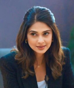 Easy long office hairstyle styled neatly for a professional workplace look.