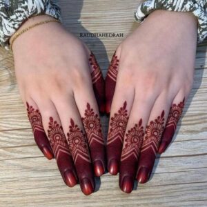 simple full finger mehndi design