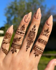 Simple Finger Mehndi Designs Look 2